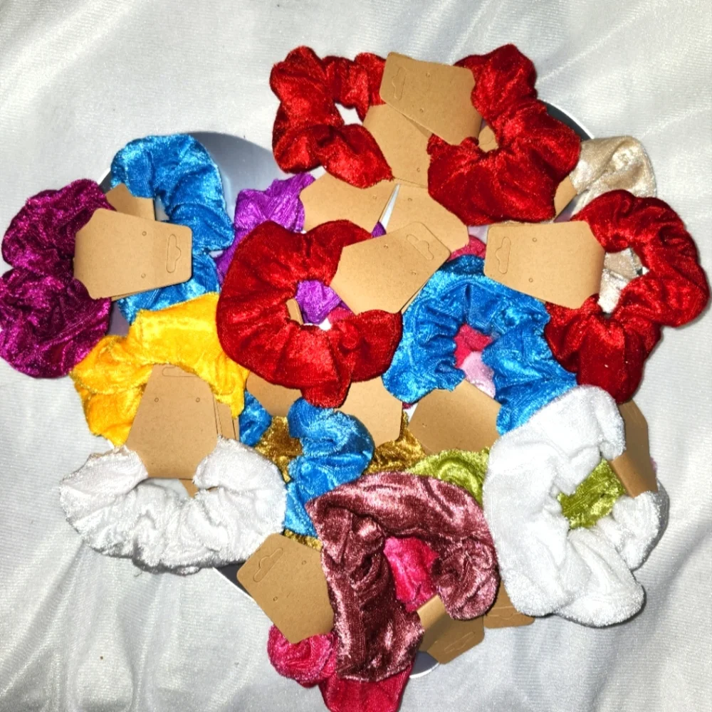 RESELLERS 148 PIECE BUNDLE OF VARIOUS HAIR ACCESSORIES 😍